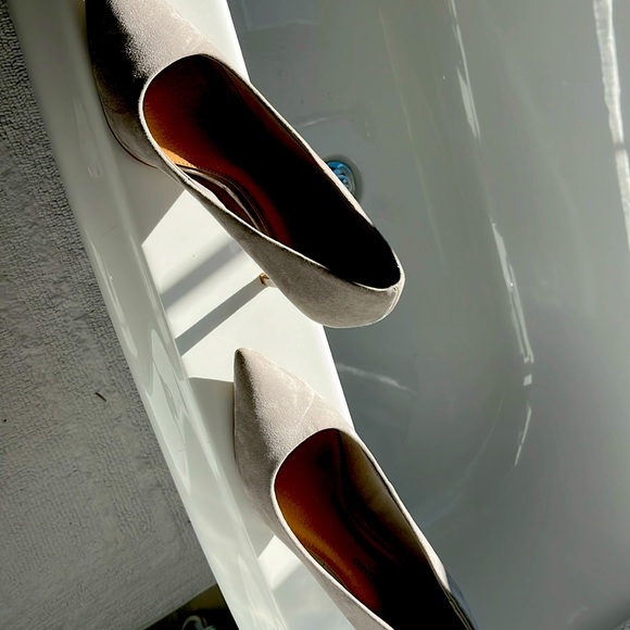 Gray Christian Siriano heels - Picture 1 of 1